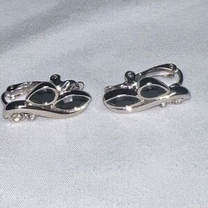 Vintage Trifari Clip Modernist Blue and‎ Clear Stone Earrings